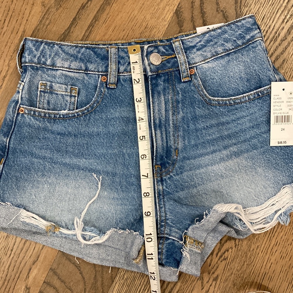 NWT PacSun Denim Mom Short - Picture 4 of 9